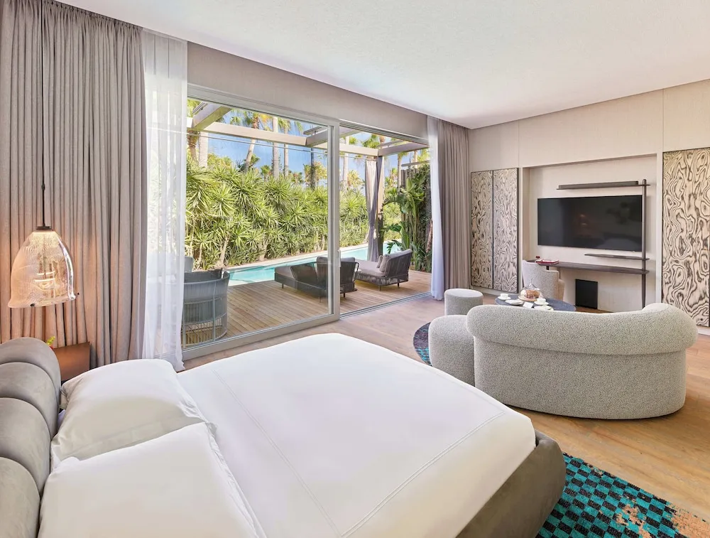 Laguna Private Grand Suite Swim Up Terrace