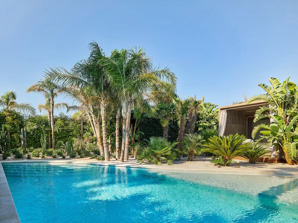 Laguna Private Suite Swim Up Terrace