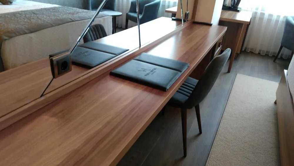 Standard Büyük Yataklı Tek Kişilik Oda
