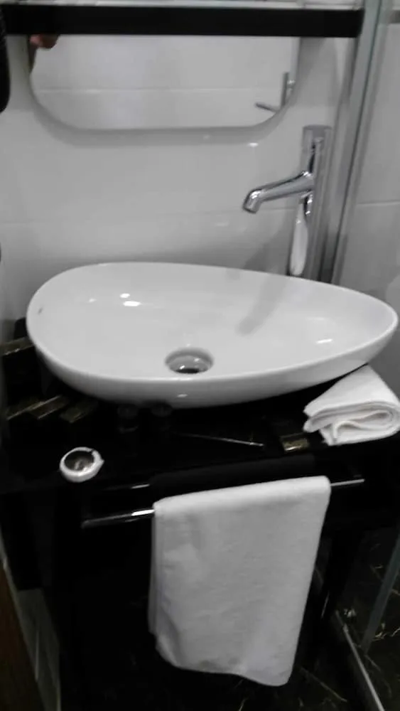 Deluxe Üç Kişilik Oda