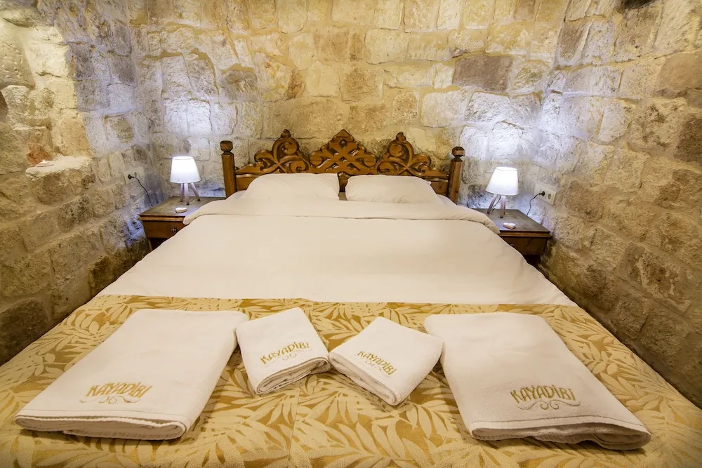 Hezen Room