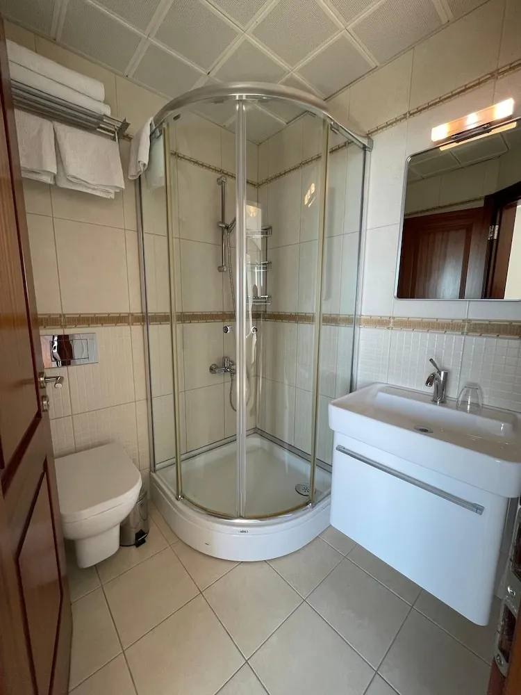 Deluxe Tek Büyük Yataklı Oda, 1 Çift Kişilik Yatak, Deniz Manzaralı
