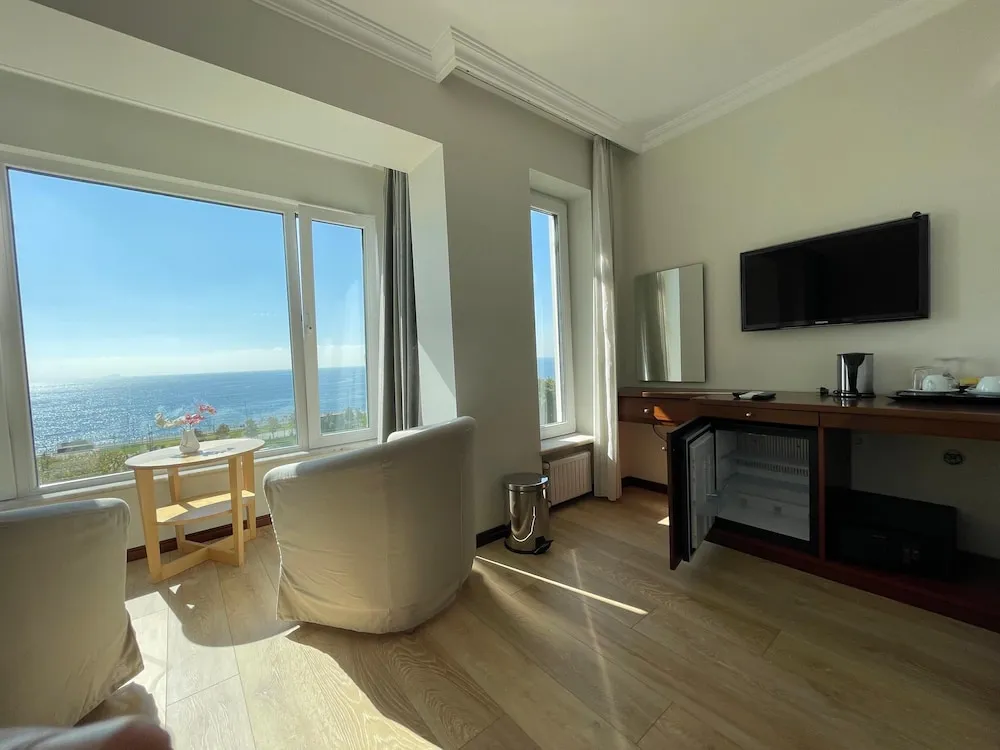 Deluxe Tek Büyük Yataklı Oda, 1 Çift Kişilik Yatak, Deniz Manzaralı