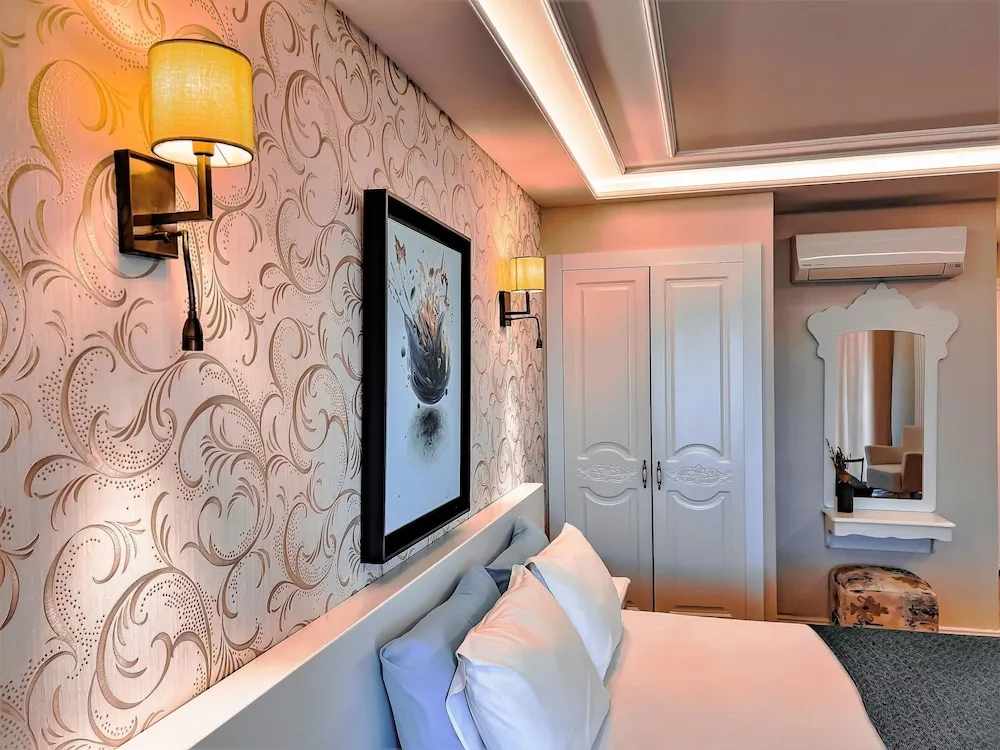 Comfort Tek Büyük Yataklı Oda