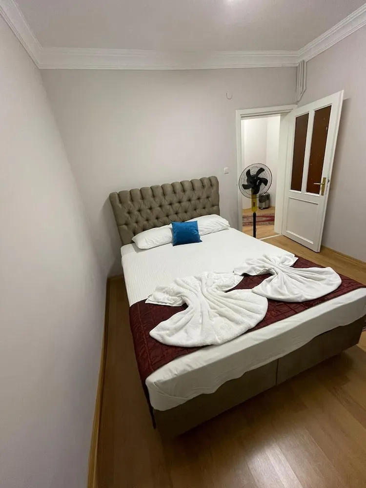 Apartment, Annex Building