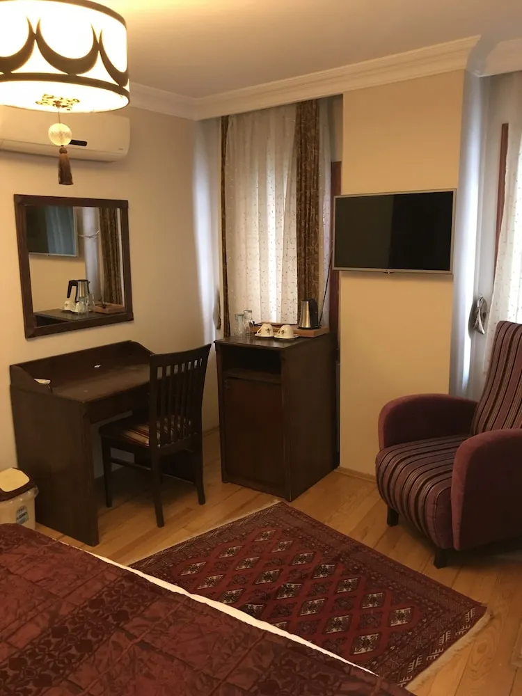 Deluxe Double or Twin Room, Balcony