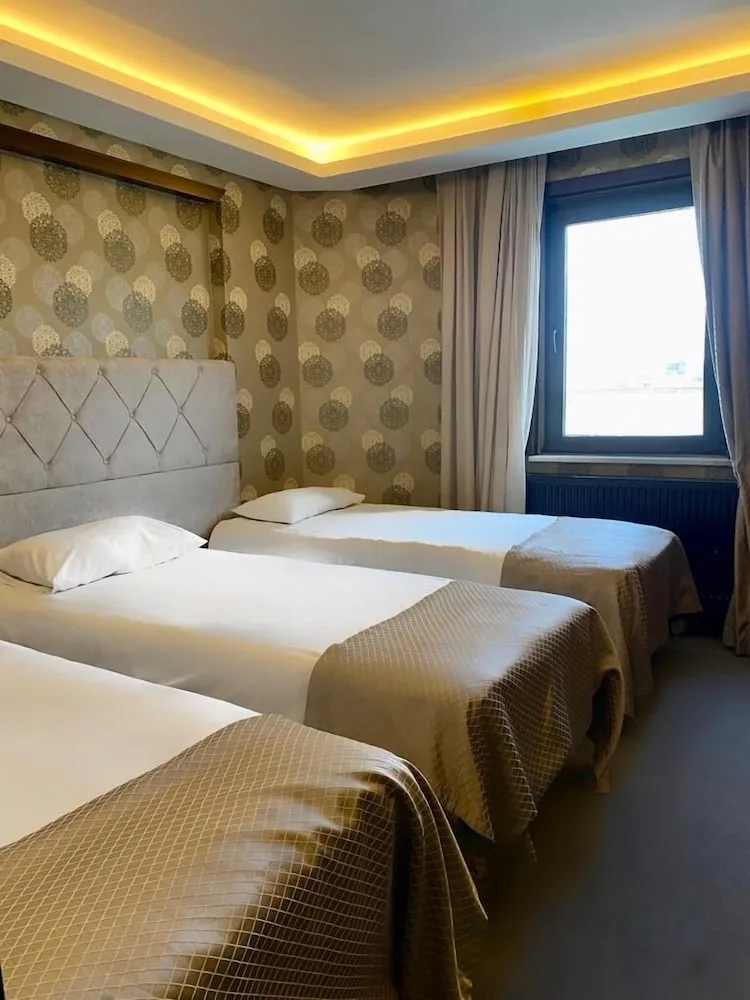 Standard Üç Kişilik Oda