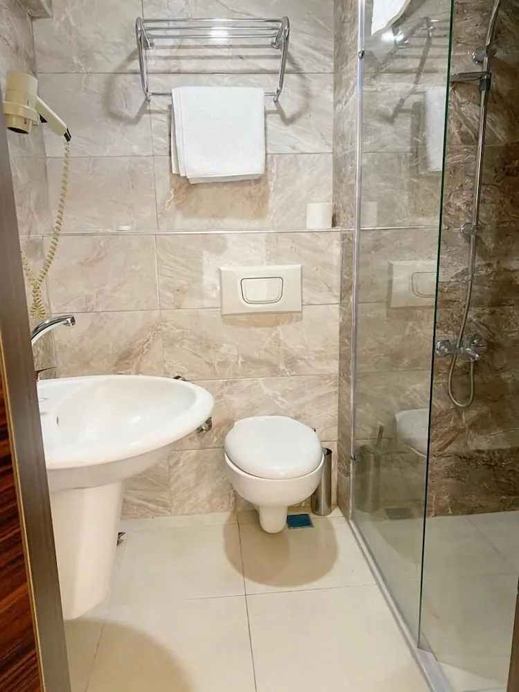 Standard Üç Kişilik Oda