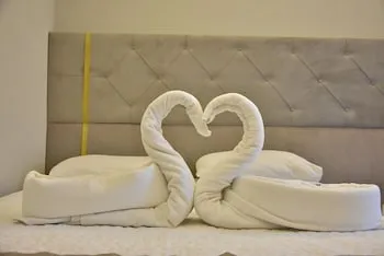 Gold City Hotel