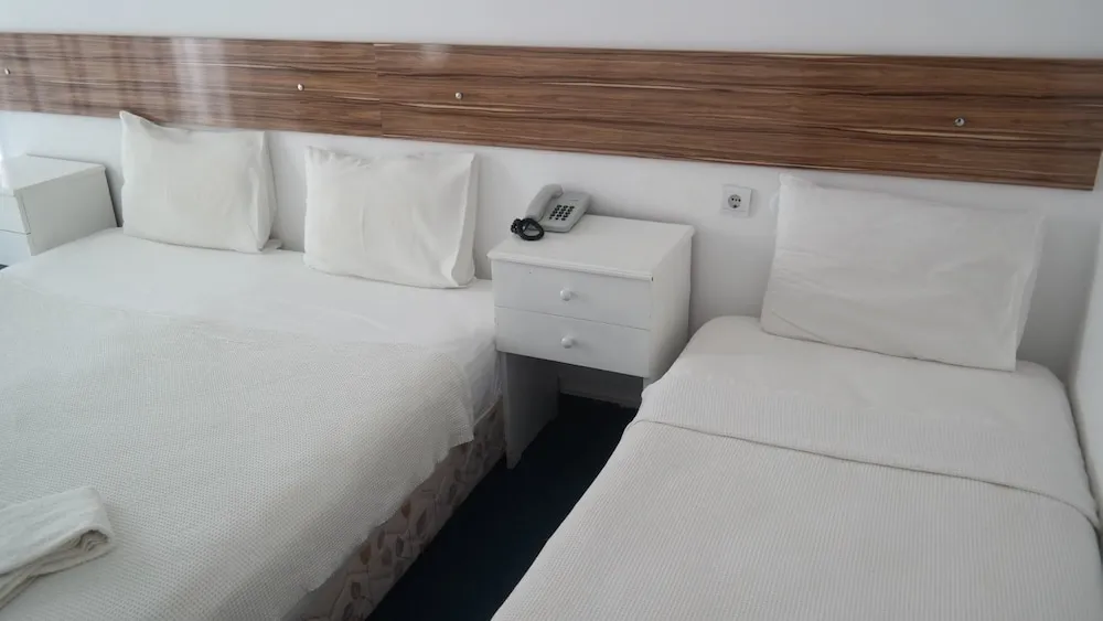 Standard Üç Kişilik Oda