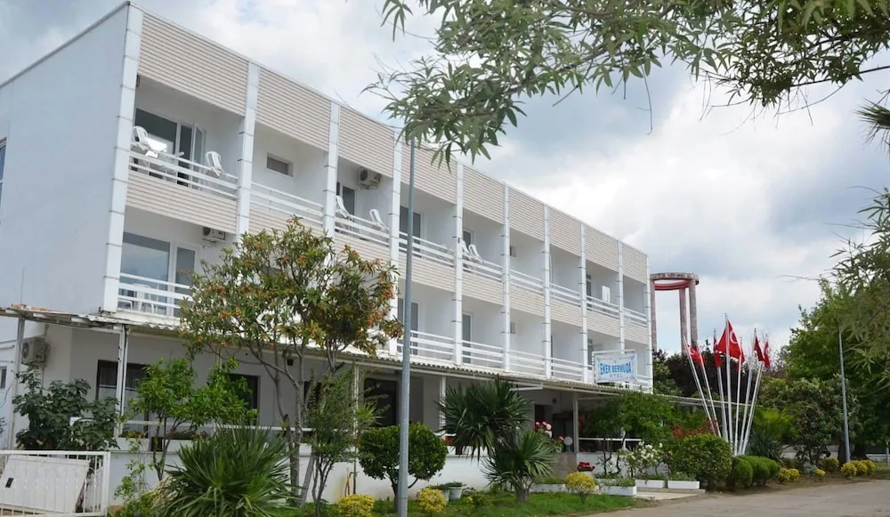 Eker Bermuda Hotel