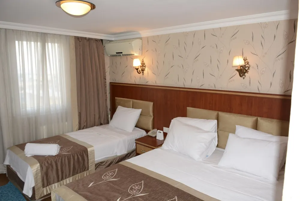 Standard Tek Büyük Yataklı Oda