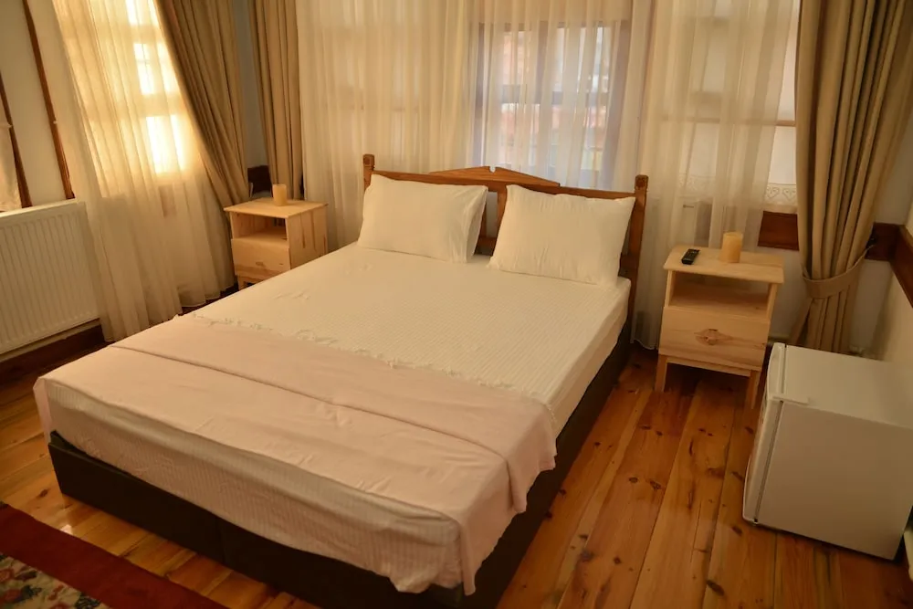 Deluxe Tek Büyük Yataklı Oda, Sigara İçilmez