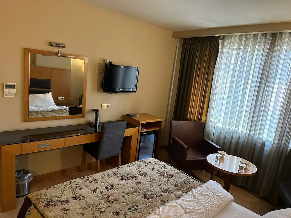 Basic Tek Büyük veya İki Ayrı Yataklı Oda, Resort Manzaralı
