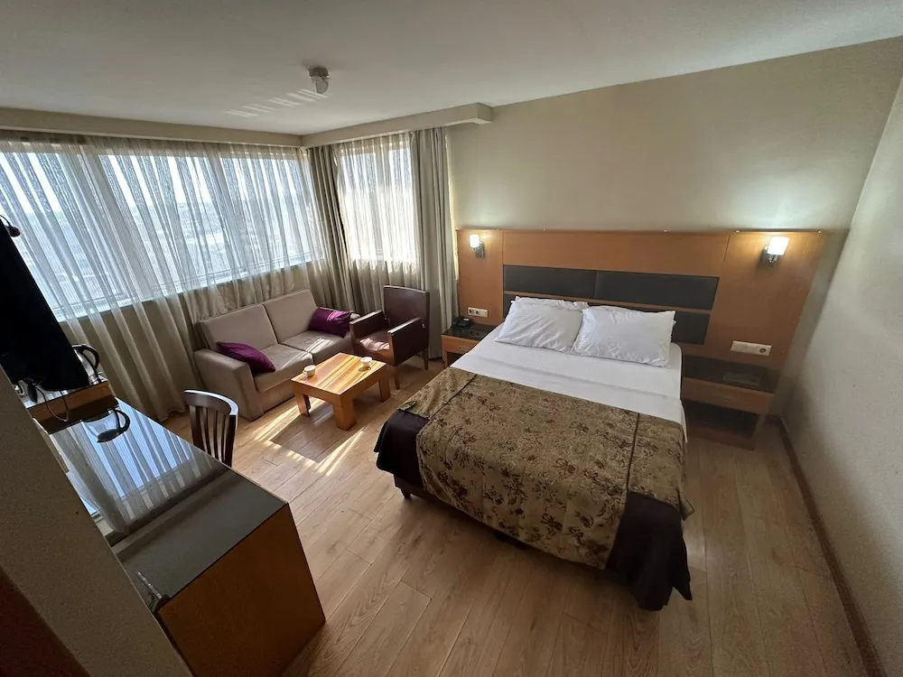 Basic Tek Büyük veya İki Ayrı Yataklı Oda, Resort Manzaralı