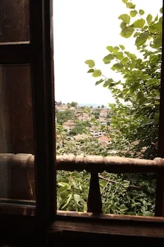 Efe Guest House