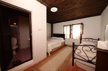 Efe Guest House