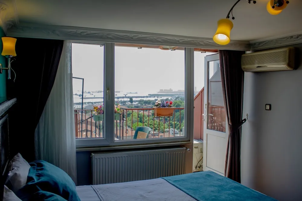 Standard Oda, Balkon, Deniz Manzaralı