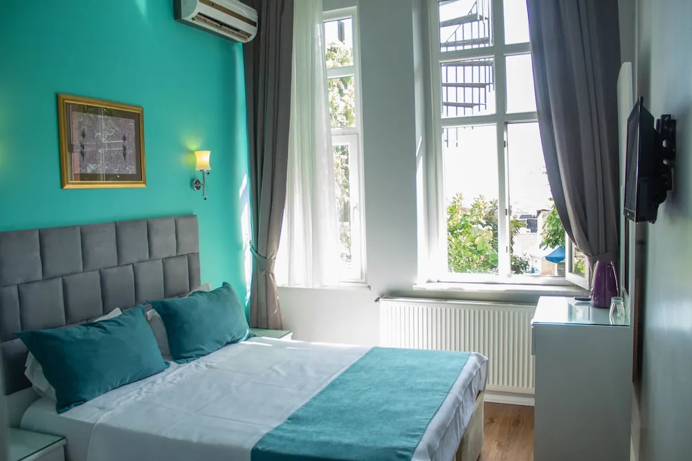 Deluxe Üç Kişilik Oda, Deniz Manzaralı