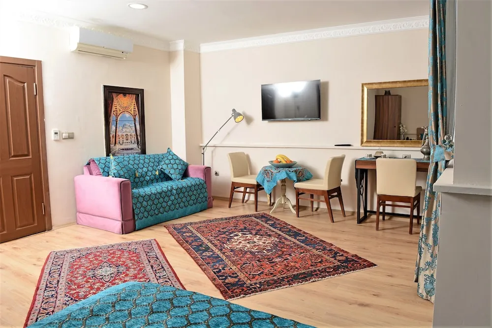 Family Dört Kişilik Oda, Bahçe Manzaralı