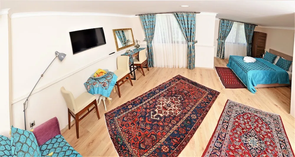 Family Dört Kişilik Oda, Bahçe Manzaralı