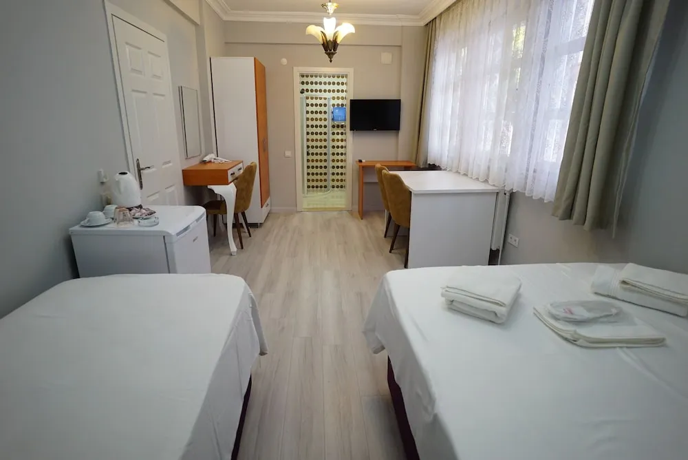 Standard Üç Kişilik Oda, Sigara İçilmez