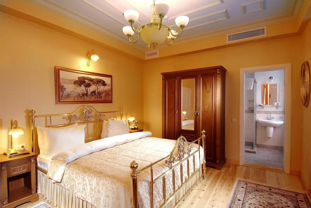 Deluxe Tek Büyük Yataklı Oda