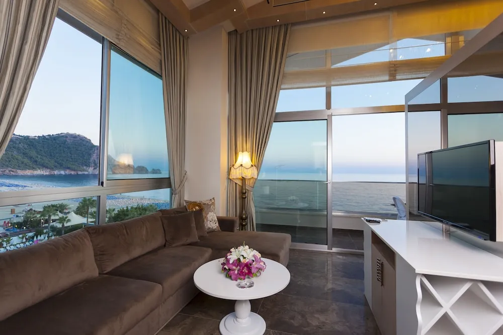 Xperian Deluxe Loft