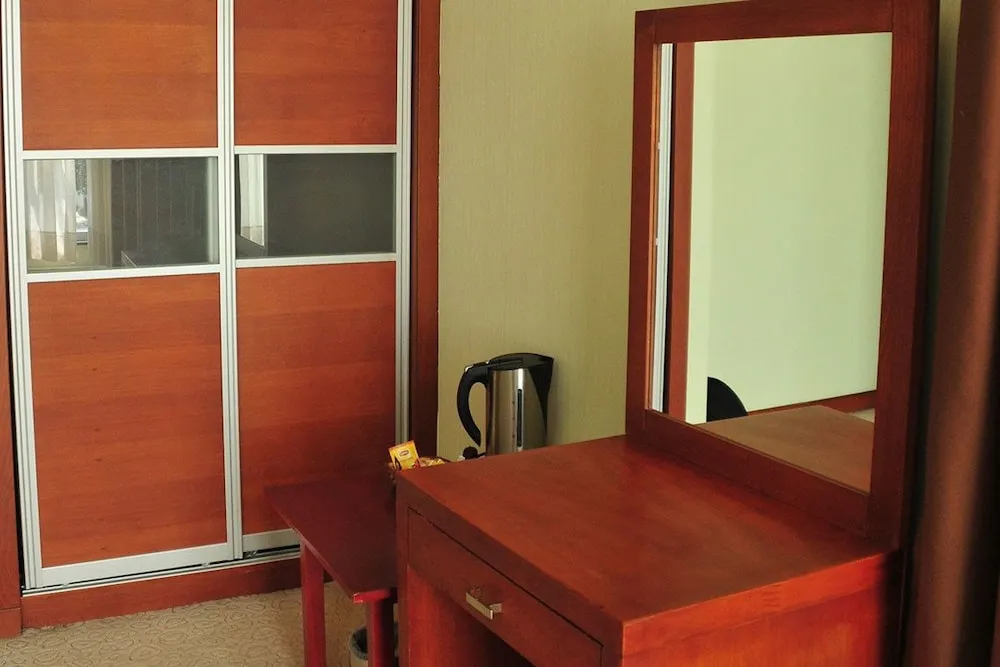 Standard Tek Büyük veya İki Ayrı Yataklı Oda, 1 Çift Kişilik veya 2 Tek Kişilik Yatak