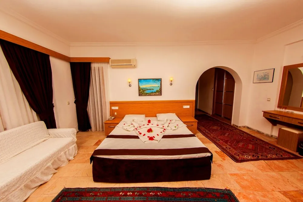 Comfort Tek Büyük Yataklı Oda
