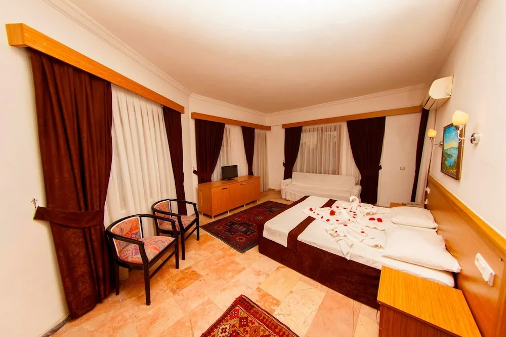 Comfort Tek Büyük Yataklı Oda