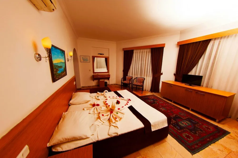 Comfort Tek Büyük Yataklı Oda