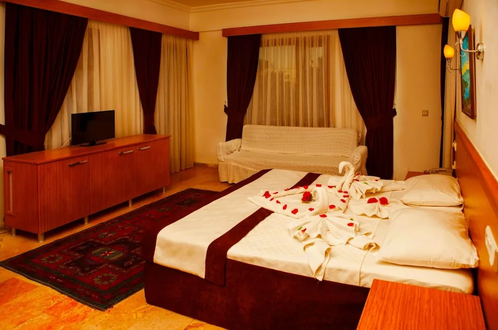 Comfort Tek Büyük Yataklı Oda