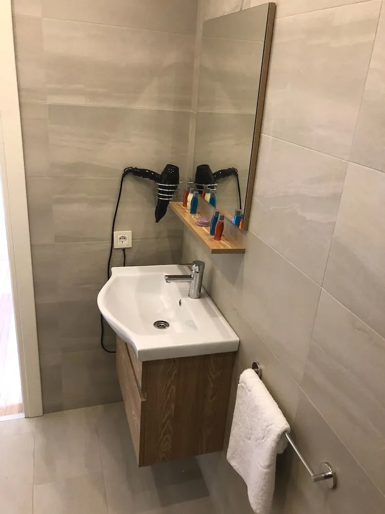 Standard Çatı Katı (Loft), 1 En Büyük (King) Boy Yatak