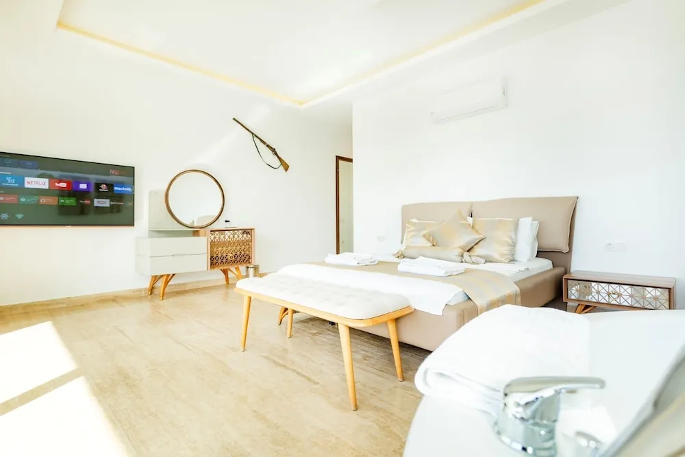 Deluxe Villa