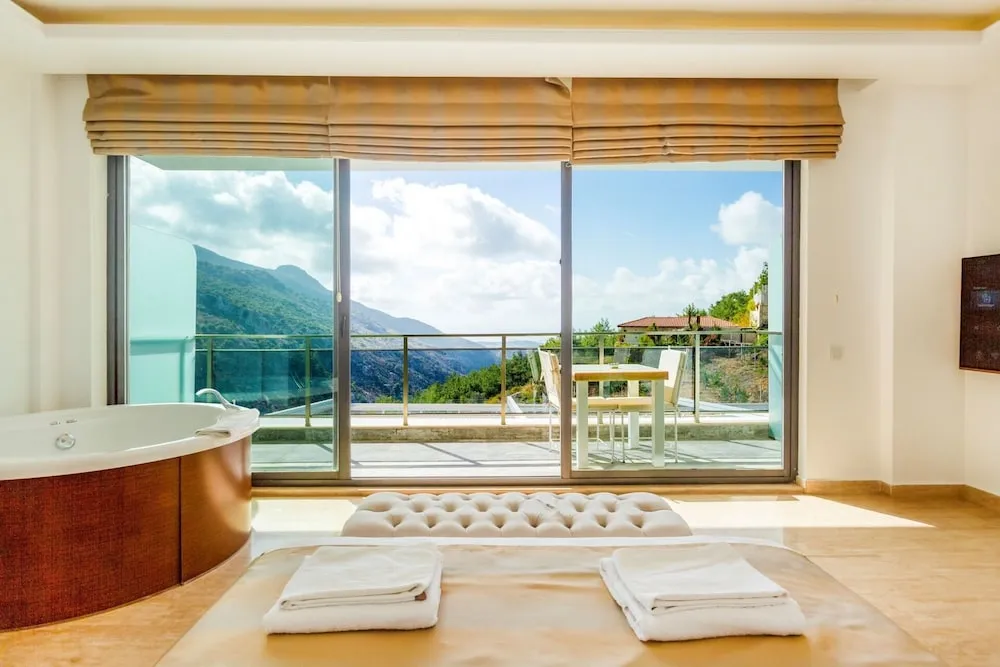 Deluxe Villa