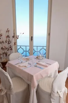 Villa Crawford - Religious Hospitality