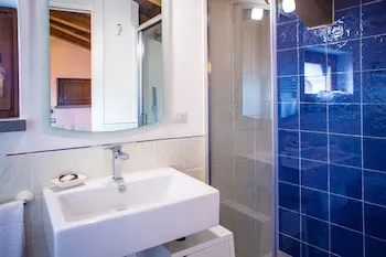 Ispani Inn Resort
