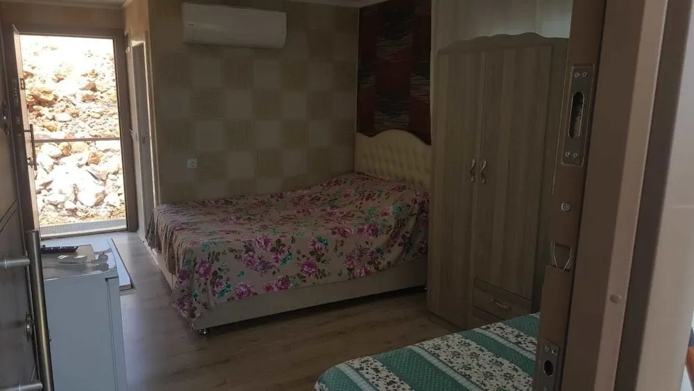 Classic Üç Kişilik Oda