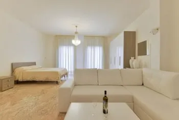 Hotel La Marina