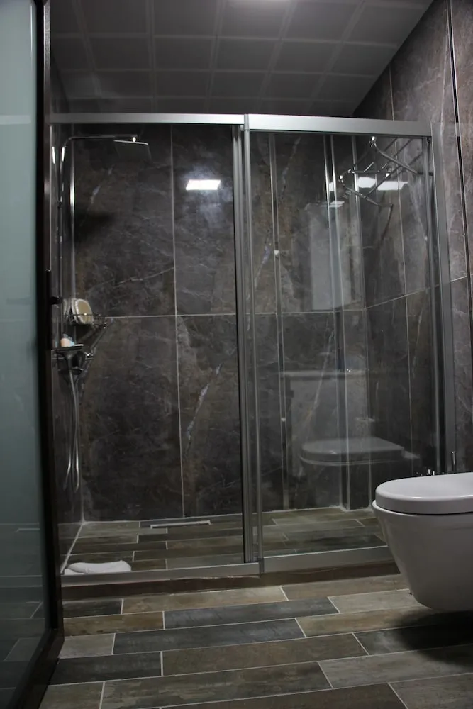 Design Oda, 1 Büyük (Queen) Boy Yatak, Bahçe Manzaralı