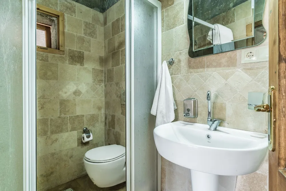 Traditional Tek Büyük Yataklı Oda
