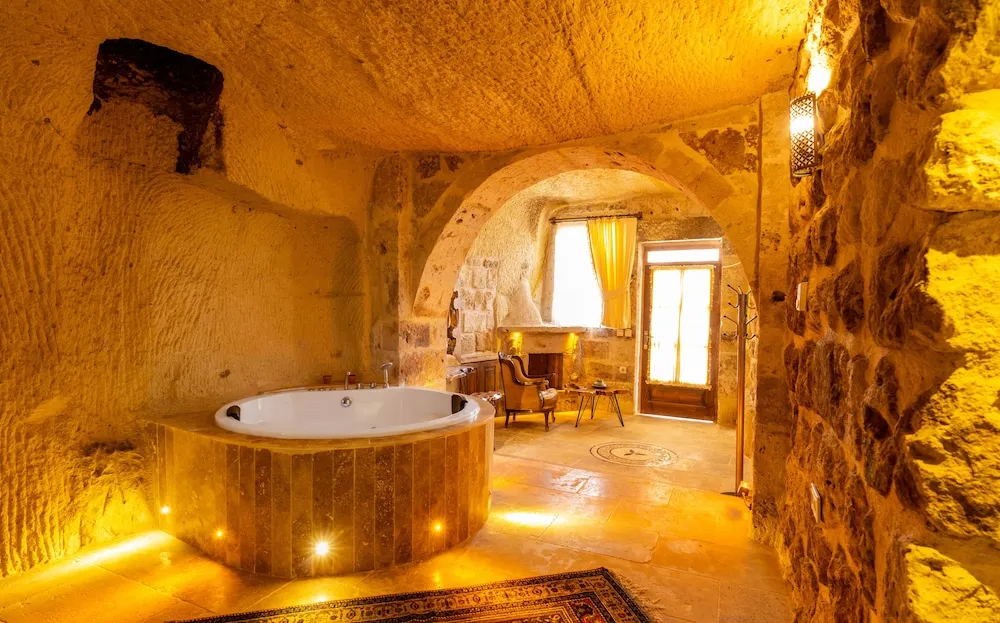Honeymoon Tek Büyük Yataklı Oda