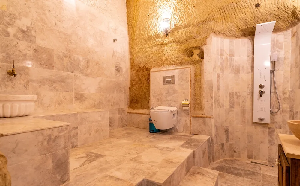 Honeymoon Tek Büyük Yataklı Oda