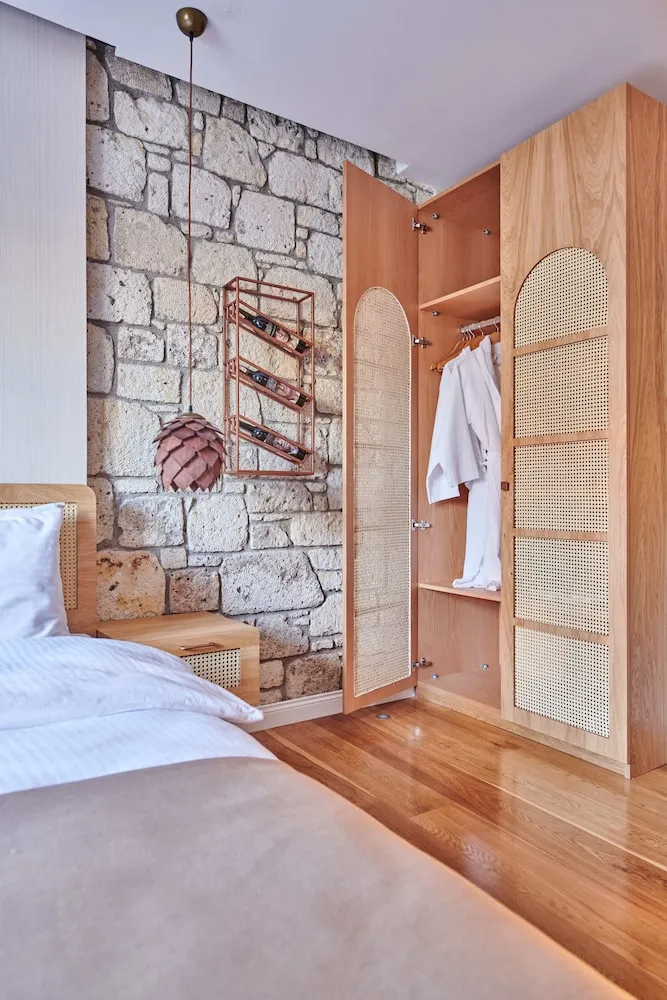 Bahce Kati Deluxe Havuz Manzarali 2 kisilik