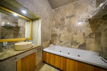 Cave Hotel Saksagan