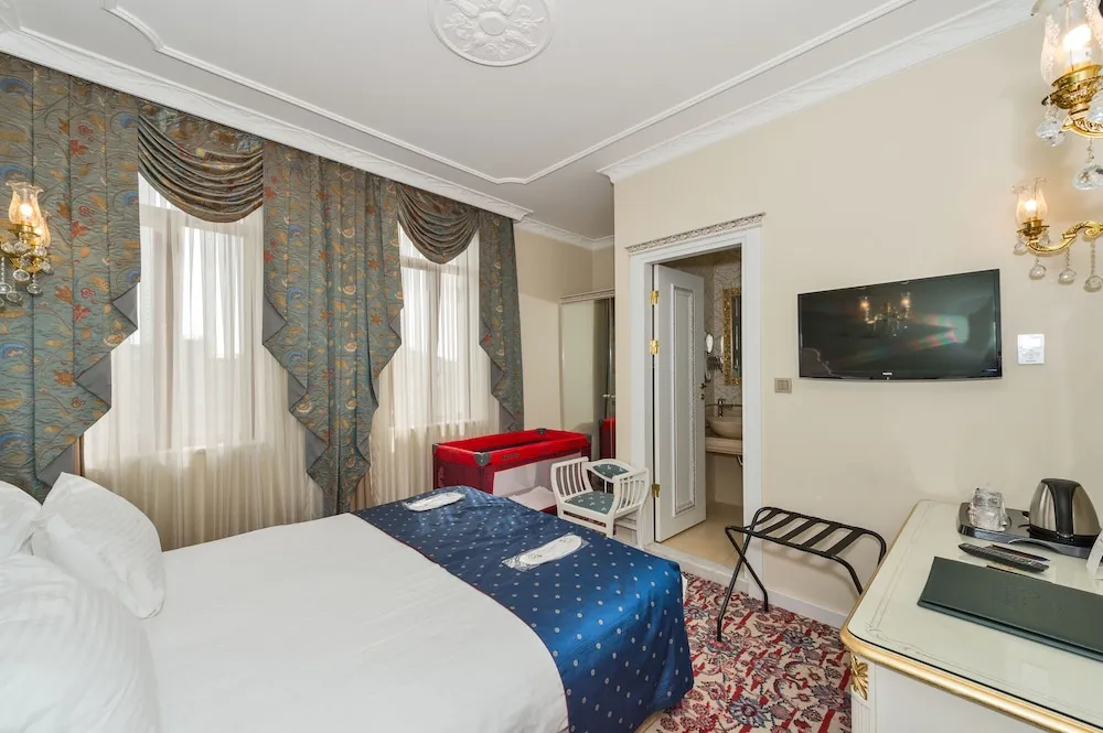 Deluxe Tek Büyük Yataklı Oda