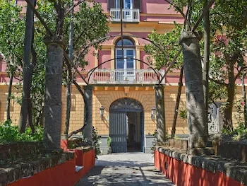 The Secret Garden Relais