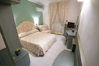 Kristall Palace Hotel