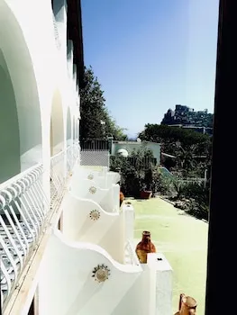 Strand Hotel Terme Delfini